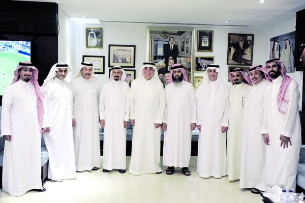 المحبة تملأ قلوب ضيوف «مجلس الهزاع»