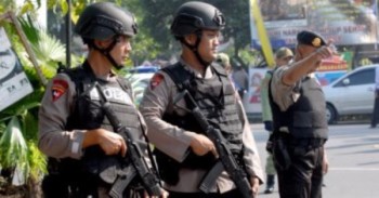 اعتقال 20 شخص عقب أعمال شغب في إندونسيا