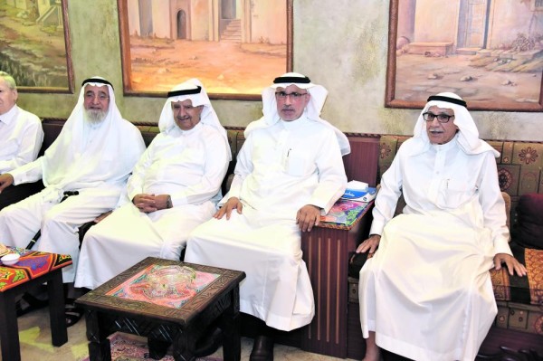 «مجلس الملا» يجمع الأحبة والأصدقاء في رمضان