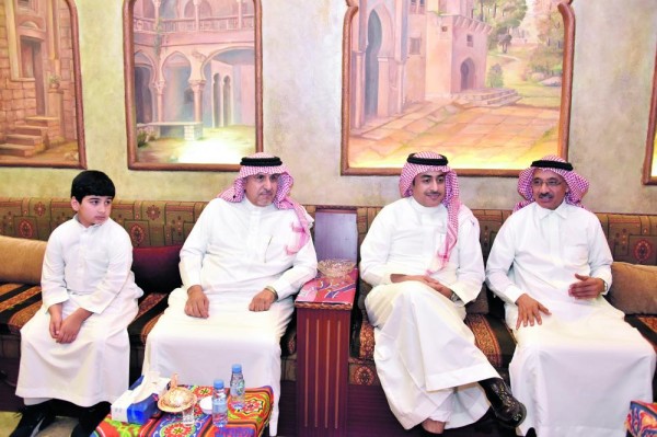 «مجلس الملا» يجمع الأحبة والأصدقاء في رمضان