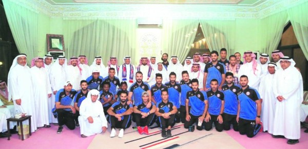 المغلوث يحتفي بإنجاز أبطال العدالة