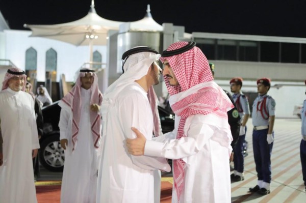 ولي عهد دبي يغادر جدة