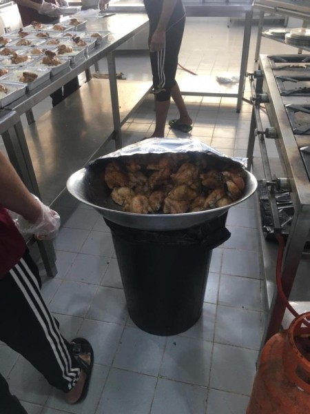 إغلاق 3 مطاعم بالسيح