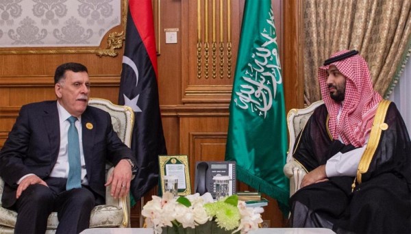  ولي العهد يلتقي رئيس حكومة الوفاق الليبي