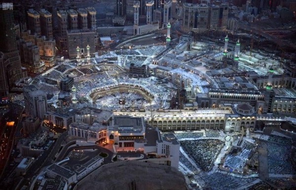 بالصور.. مليونا مصل يشهدون ختم القرآن بالمسجد الحرام