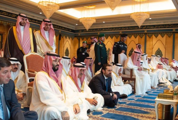 خادم الحرمين يؤدي صلاة العيد بالمسجد الحرام