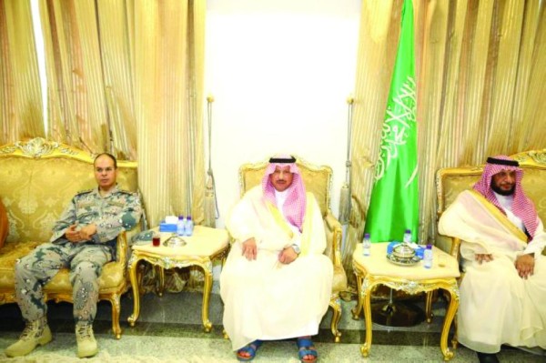 محافظ الخفجي يستقبل المهنئين بالعيد