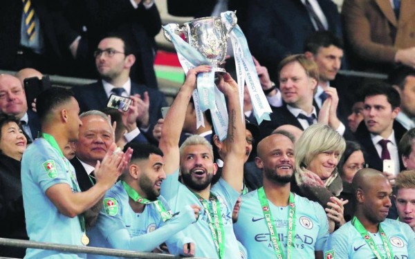 سيتي يخشى استبعاده من دوري الأبطال
