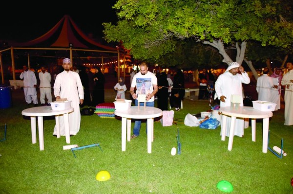 ألعاب حركية ومسرحيات في موسم العيد بالقطيف