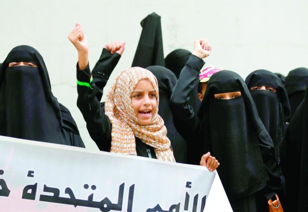 الحوثي يتجرع الخسارة بـ«الضالع».. ووفاة معتقلين في الحديدة