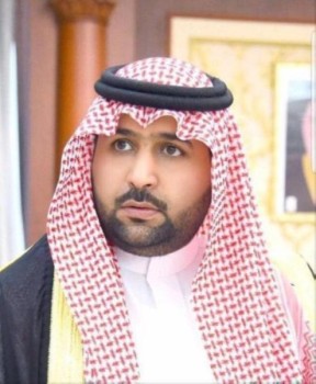 نائب أمير جازان ينقل تعازي القيادة لأسرة وذوي الشهيد الجابري