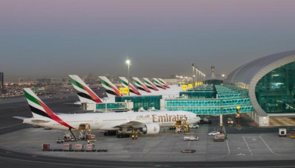 مطارات دبي تتعهد بحظر منتجات البلاستيك 2020