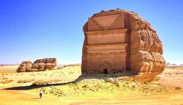 «مدائن صالح» تخضع لإعـادة الاكتشافات الأثرية