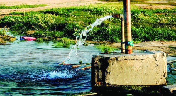 «عين مطيوي» محطة استراحة للقوافل المسافرة من الأحساء
