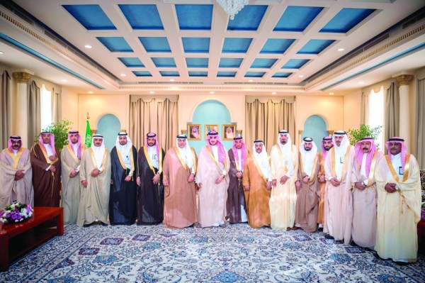 أمير الجوف يشدد على أهمية الخدمات البلدية