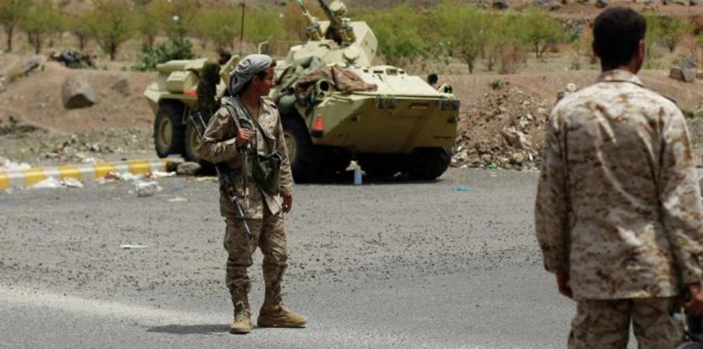 الجيش اليمني يستعيد مواقع حيوية في منطقة ميدي
