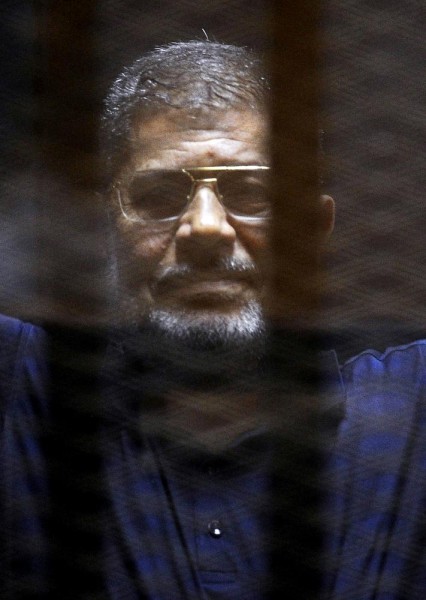 التفاصيل  الكاملة لوفاة محمد مرسي أثناء محاكمته 