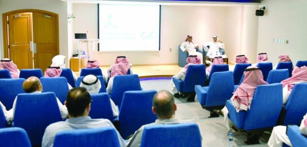 فسح المواد الغذائية من مستودعات التاجر