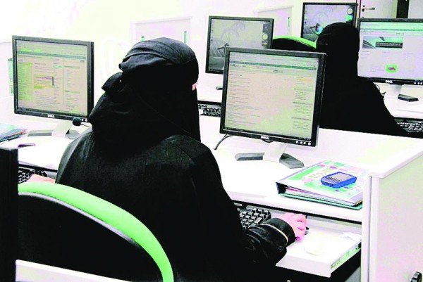 تخفيف تكاليف النقل لـ 5 آلاف موظفة بالشرقية