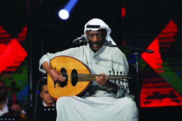 ليلة فنية في سيهات تجمع الملا والرويشد