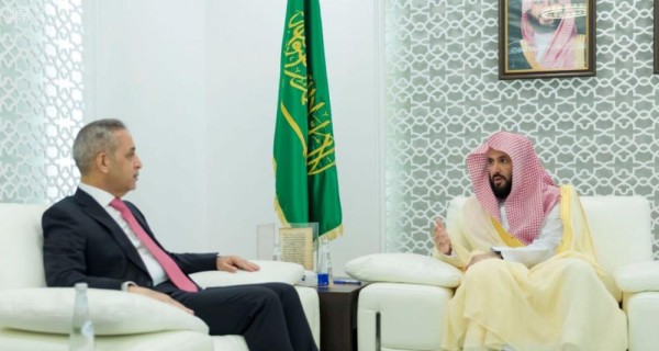 وزير العدل يبحث سبل التعاون القضائي مع العراق 