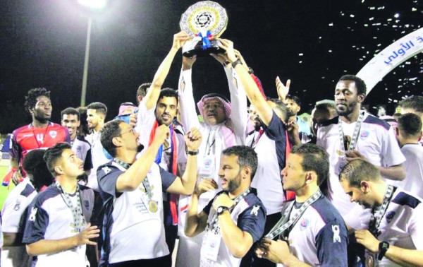 قطبا عسير.. نشاط غير مسبوق تأهبا للمحترفين