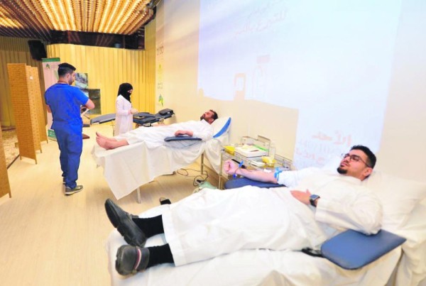 إقبال على حملة «العاصمة المقدسة» للتبرع بالدم