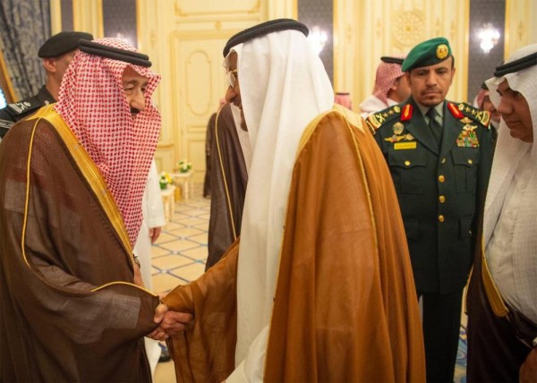 الملك يوجه برفع اسم المملكة عالياً في المشاركات الرياضة
