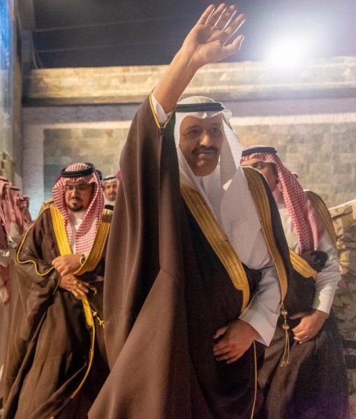 أمير الباحة يفتتح القرية التراثية بمراوة