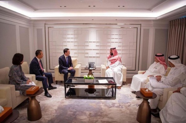 ولي العهد يبحث فرص الشراكة مع 'إل جي'