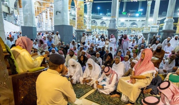 علماء المسجد الحرام .. 34 عاما من العطاء المستمر