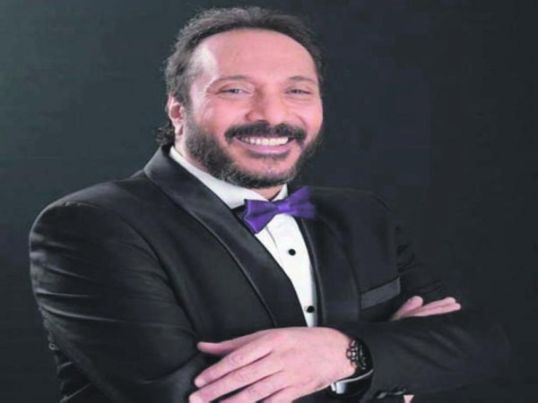 علي الحجار يحضر أغنية باللهجة الخليجية