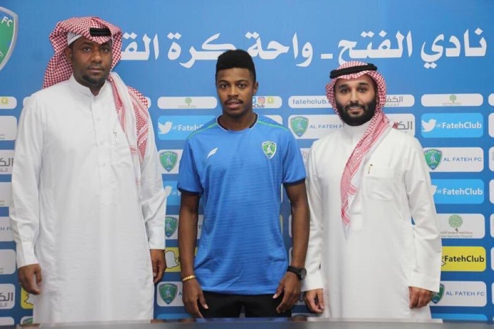 الفتح يدعم صفوفه بلاعب مواليد