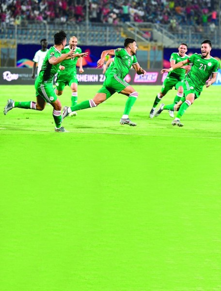 «محاربو الصحراء» يجنون ثمار بلماضي