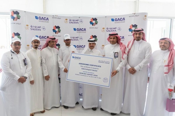 وزير النقل يعلن إقلاع أول رحلة من 