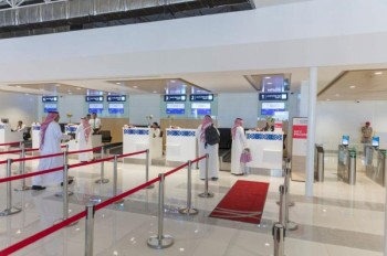 وزير النقل يعلن إقلاع أول رحلة من 
