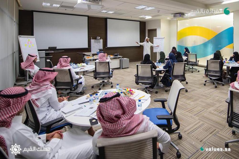 «القيادة بالقيم» .. مسك الخيرية تؤهل 120 طالباً جامعياً