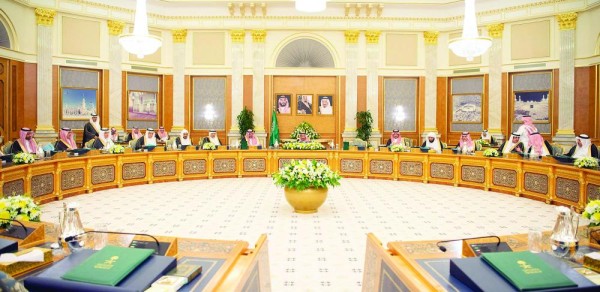 العدوان على مطار أبها «جريمة حرب»