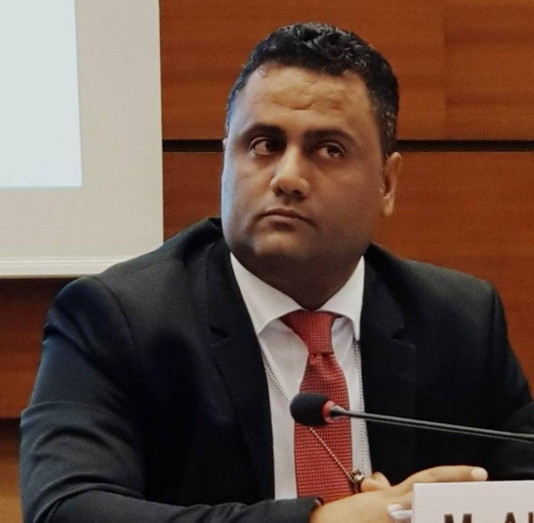 اليمن يطالب بالضغط على الحوثي للكشف عن الألغام