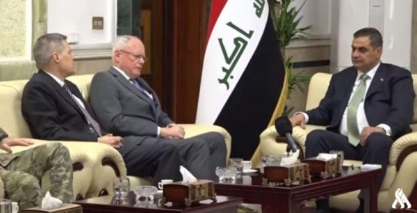 وزير الدفاع العراقي يبحث مواجهة داعش مع المبعوث الأمريكي