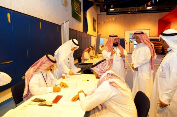 بالصور.. تعليم الشرقية يستقبل المرشحين للوظائف 