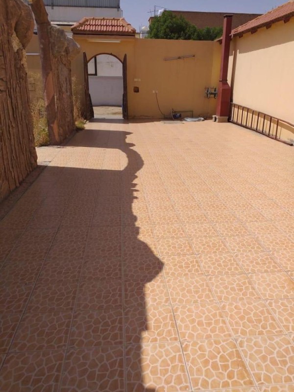 7575 طلبا لنقل المخلفات الحجمية بحفر الباطن