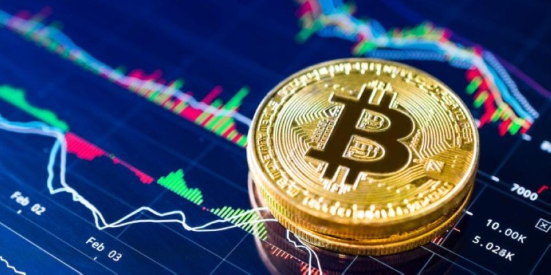 'بتكوين' تنخفض 7.7% بسبب رئيس المركزي الأمريكي