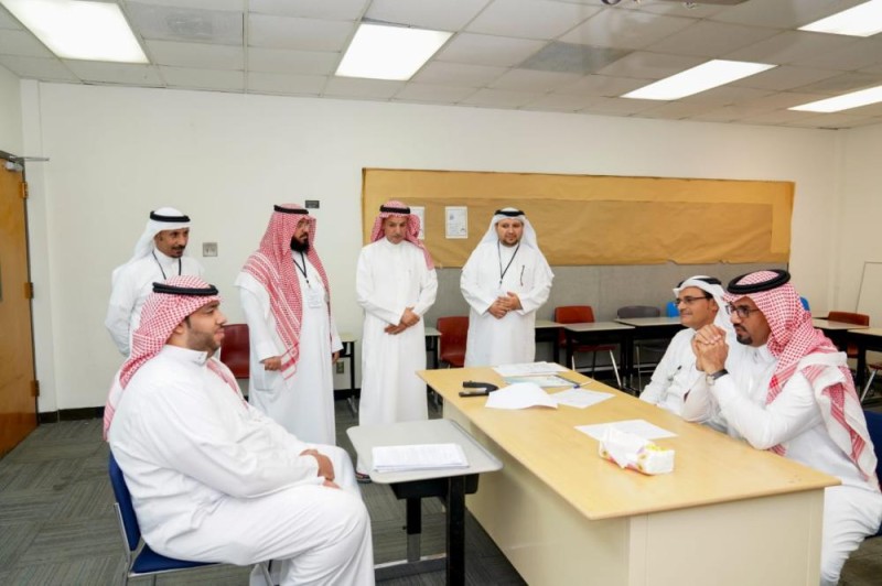 إنهاء المقابلات الشخصية لـ 946 معلمًا بالشرقية