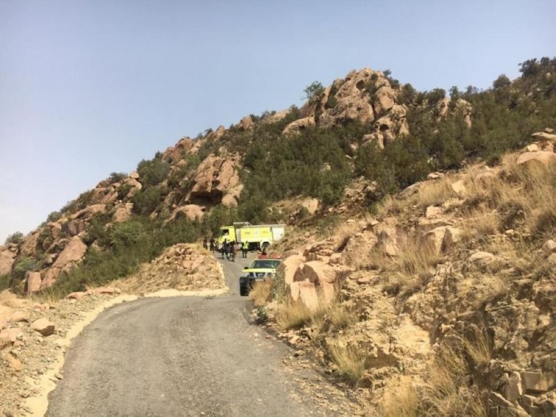 عسير.. السيطرة على حريق بجبل ضرم 