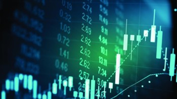 السوق يغلق مرتفعا عند 8969 نقطة بتداولات 3.9 مليار