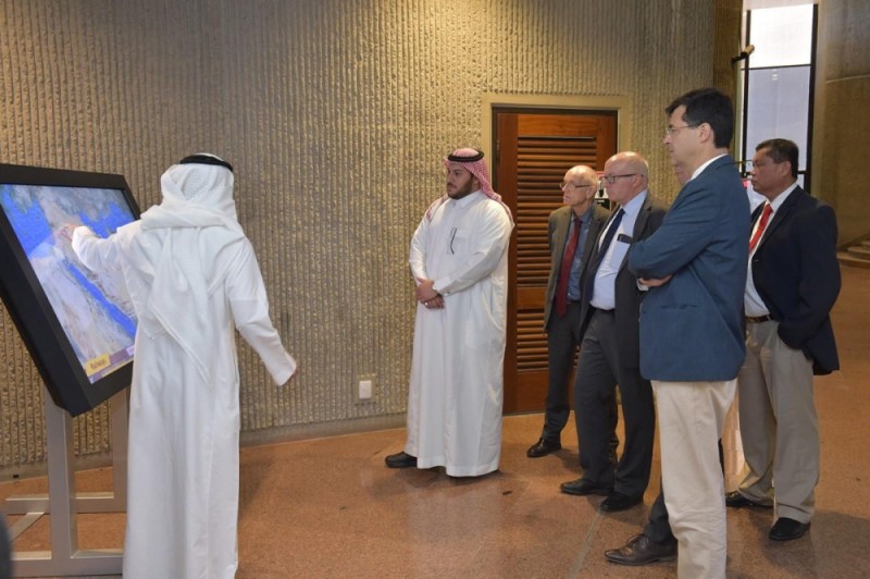 وفد عالمي يزور الجبيل ويطلع على الفرص الاستثمارية