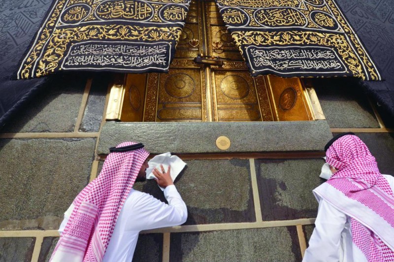 10 آلاف موظف وموظفة لخدمة ضيوف الرحمن
