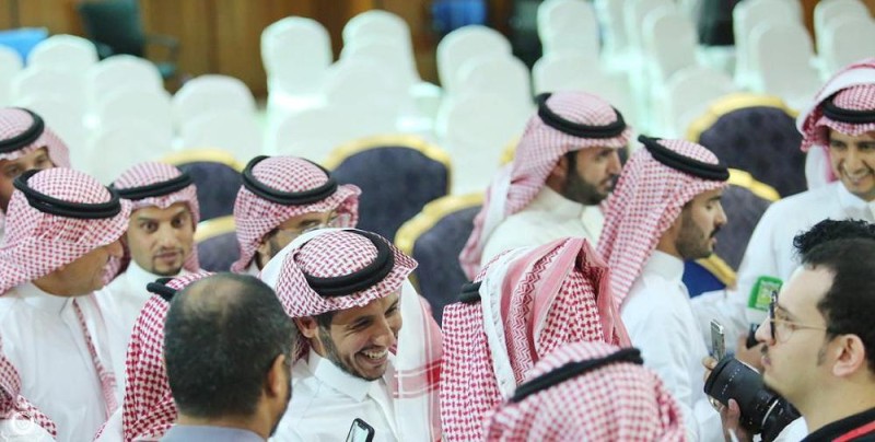 السويكت 'ابن القانون' يطيح بمنافسيه