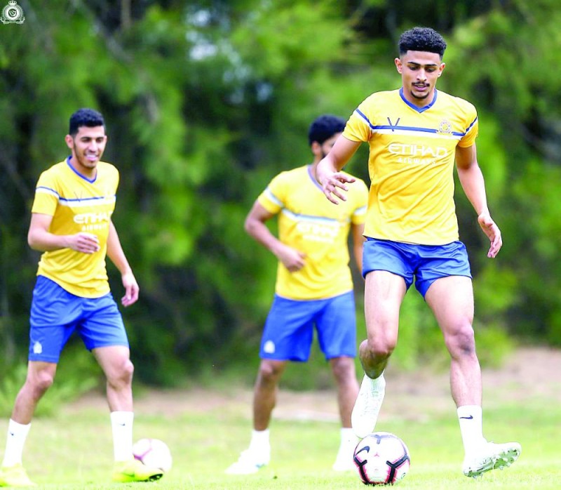 آدم ينضم لمعسكر النصر في البرتغال